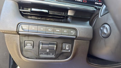 2022 Cadillac Escalade ESV Sport