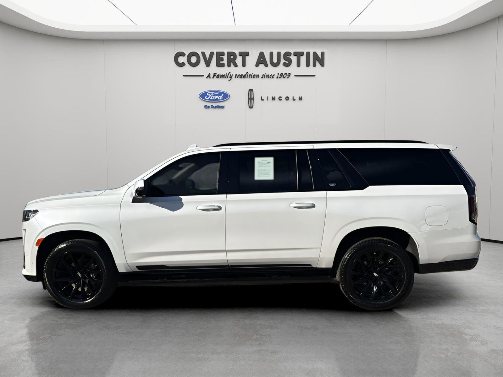 2022 Cadillac Escalade ESV Sport