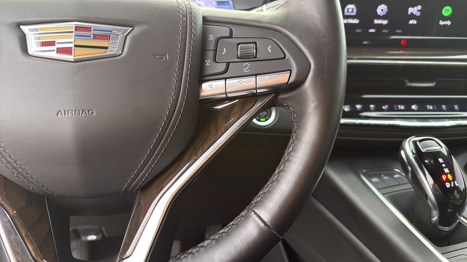 2024 Cadillac Escalade ESV Sport Platinum