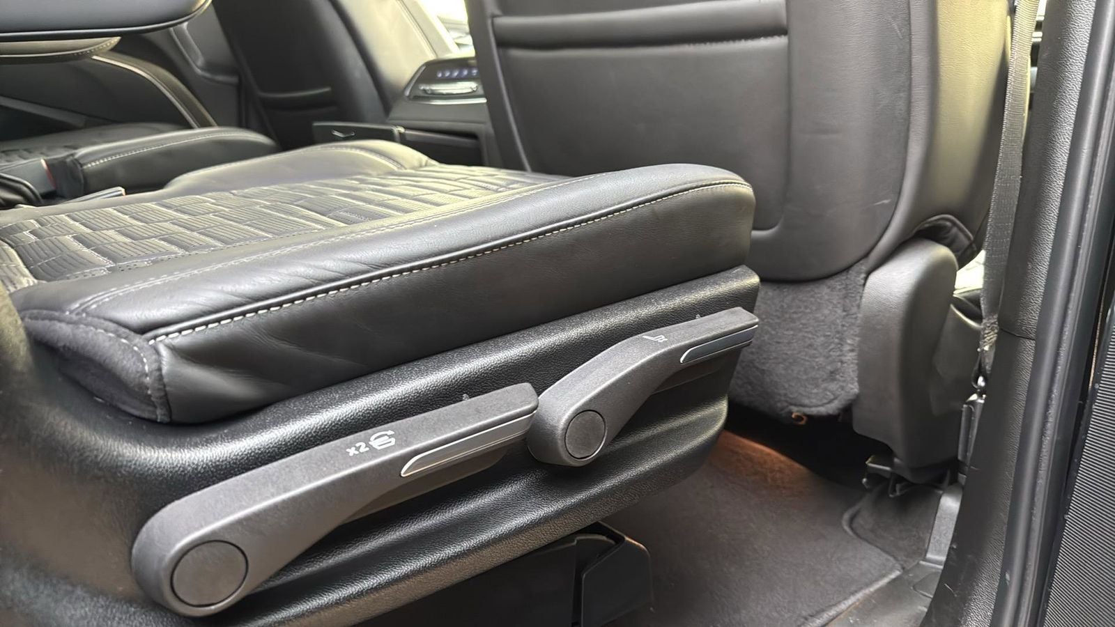 2024 Cadillac Escalade ESV Sport Platinum