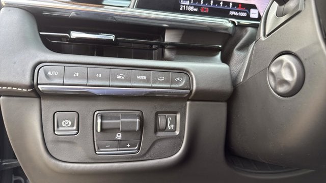 2024 Cadillac Escalade ESV Sport Platinum