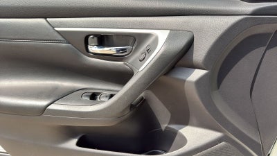2016 Nissan Altima 2.5 SR
