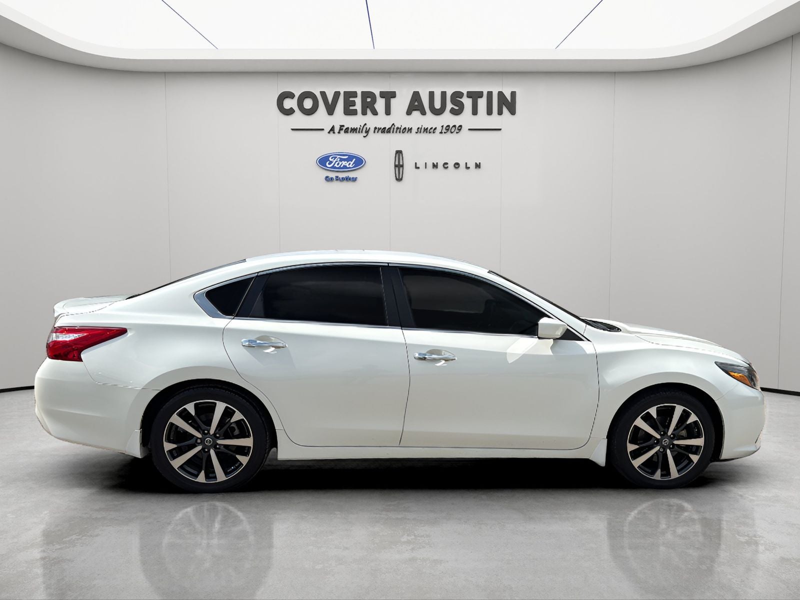 2016 Nissan Altima 2.5 SR