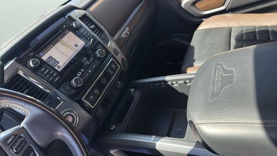 2017 Nissan Titan Platinum Reserve