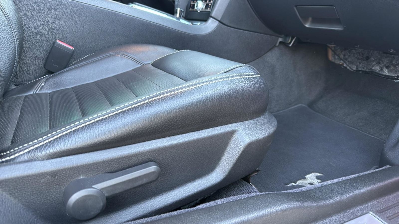 2012 Ford Mustang V6 Premium