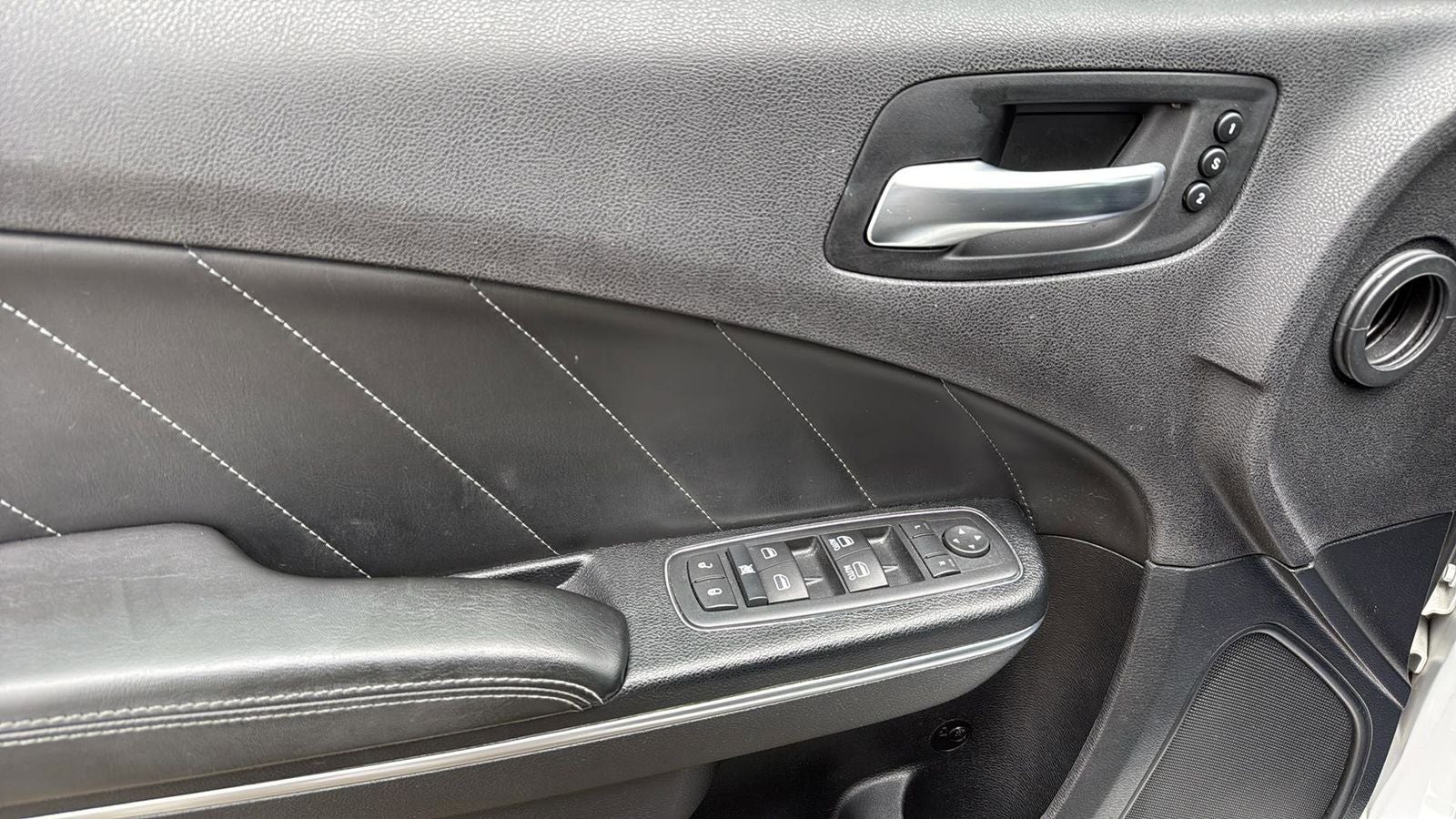 2015 Dodge Charger SXT