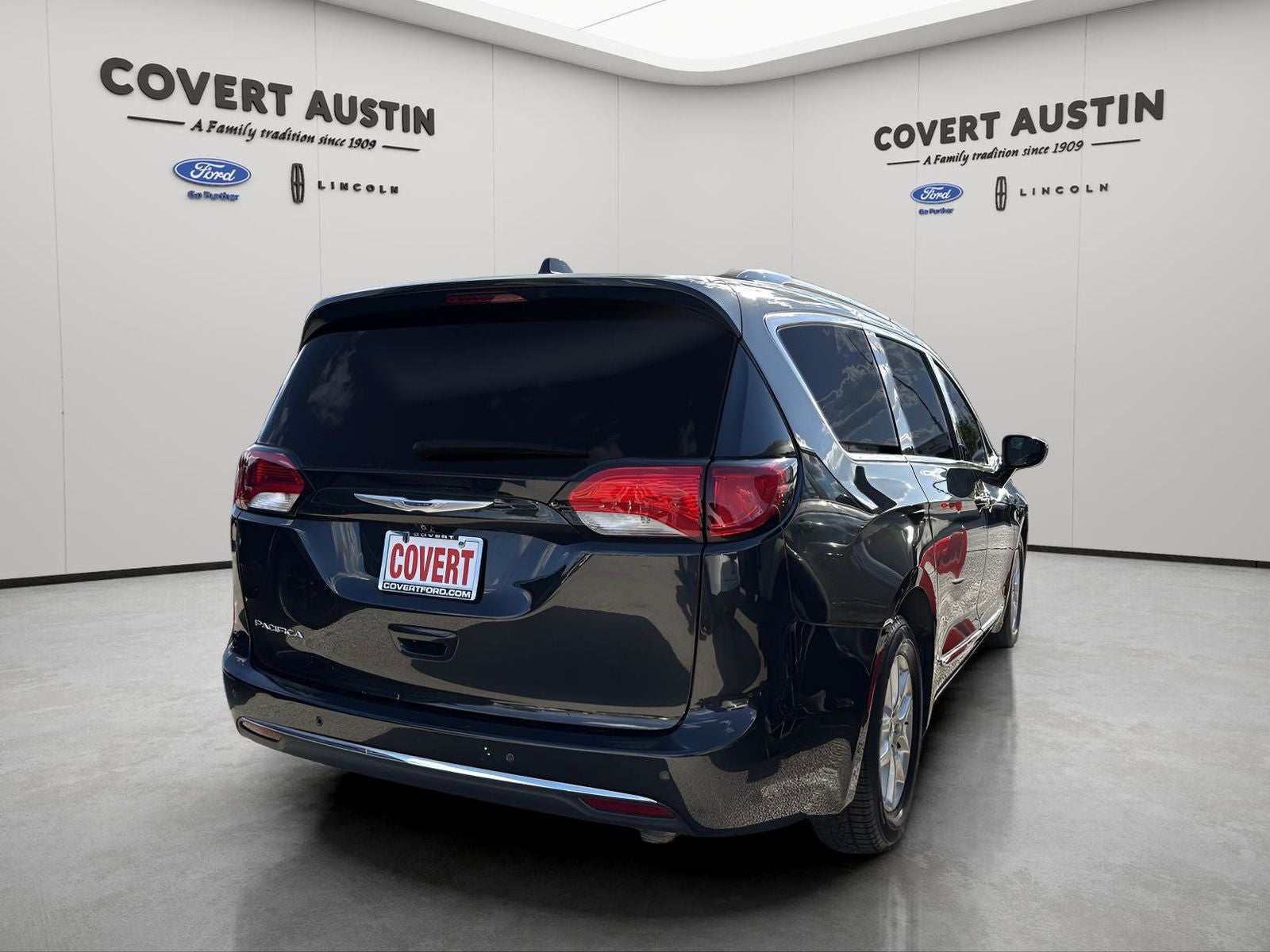 2020 Chrysler Pacifica Touring L