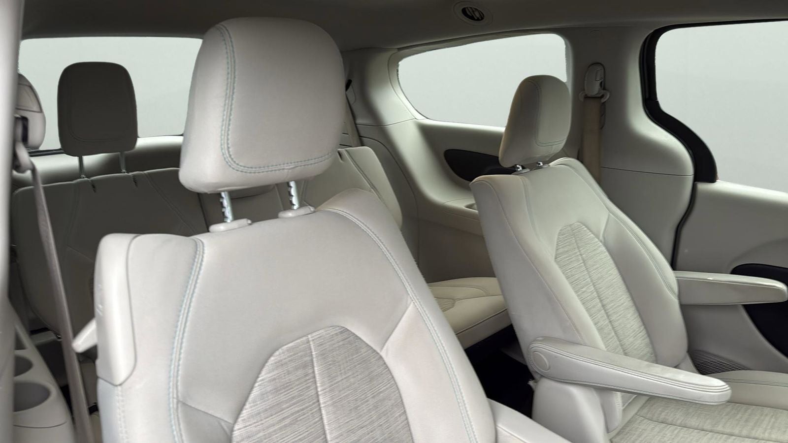 2018 Chrysler Pacifica Hybrid Touring Plus