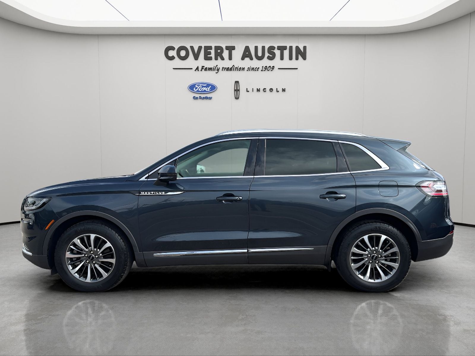 2022 Lincoln Nautilus Standard