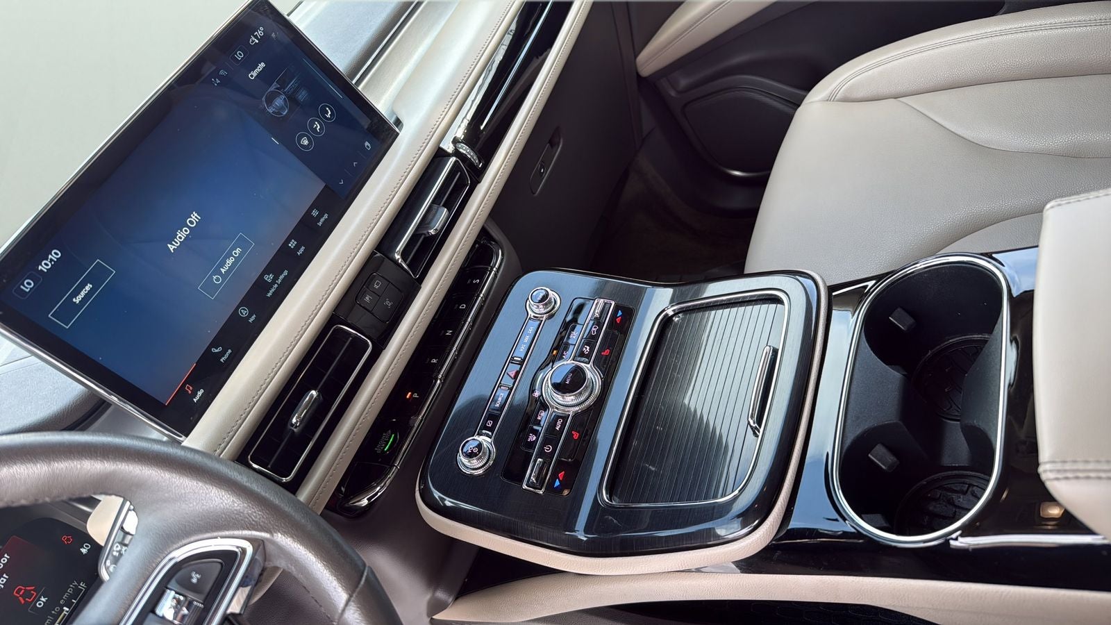 2022 Lincoln Nautilus Standard