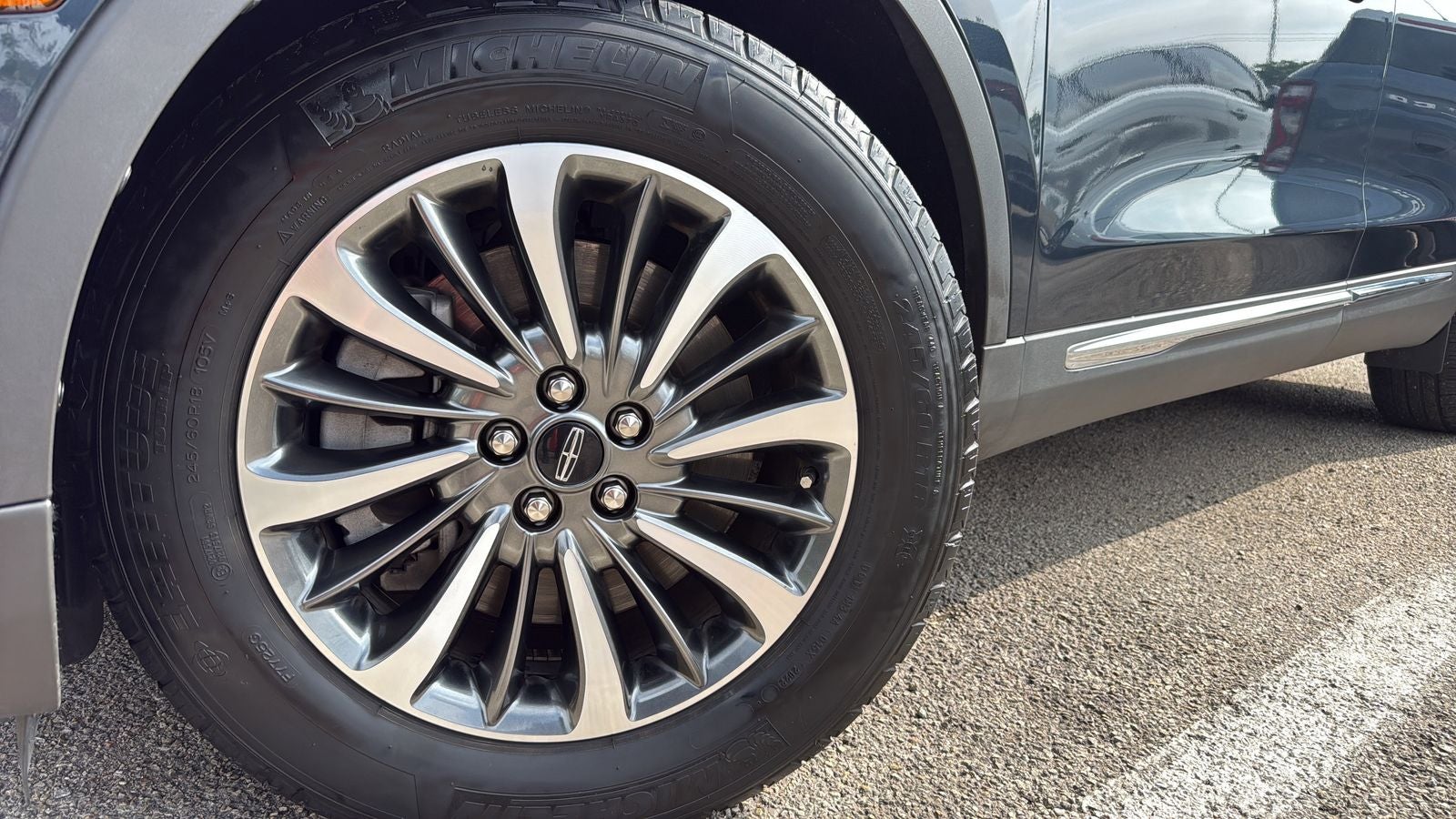 2022 Lincoln Nautilus Standard