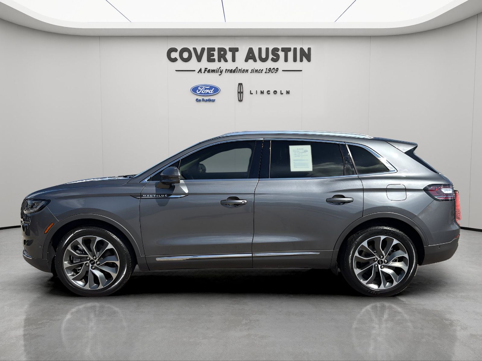 2023 Lincoln Nautilus Reserve