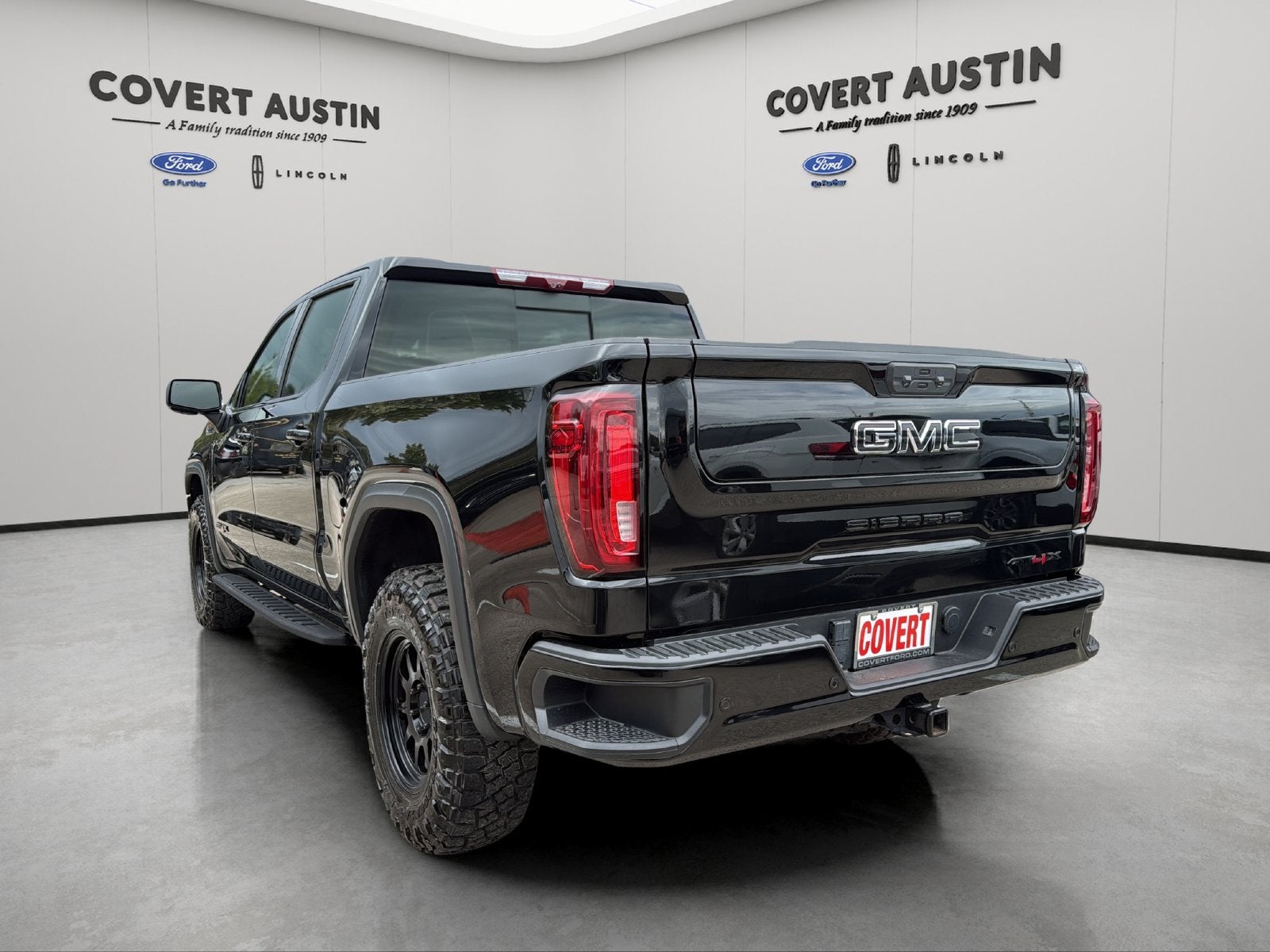 2024 GMC Sierra 1500 AT4X