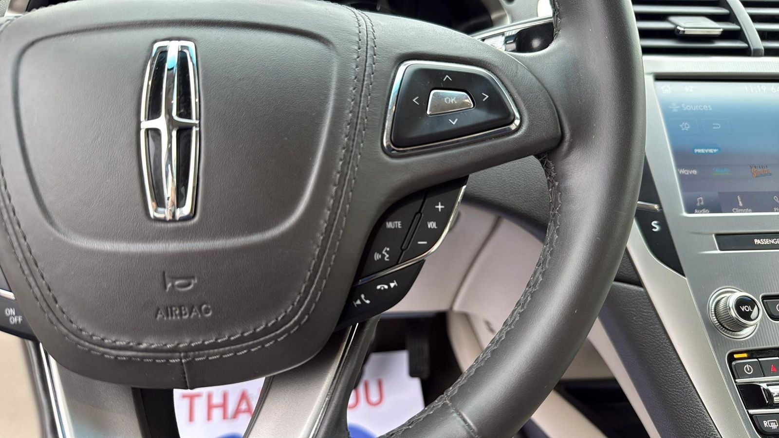 2020 Lincoln MKZ Standard