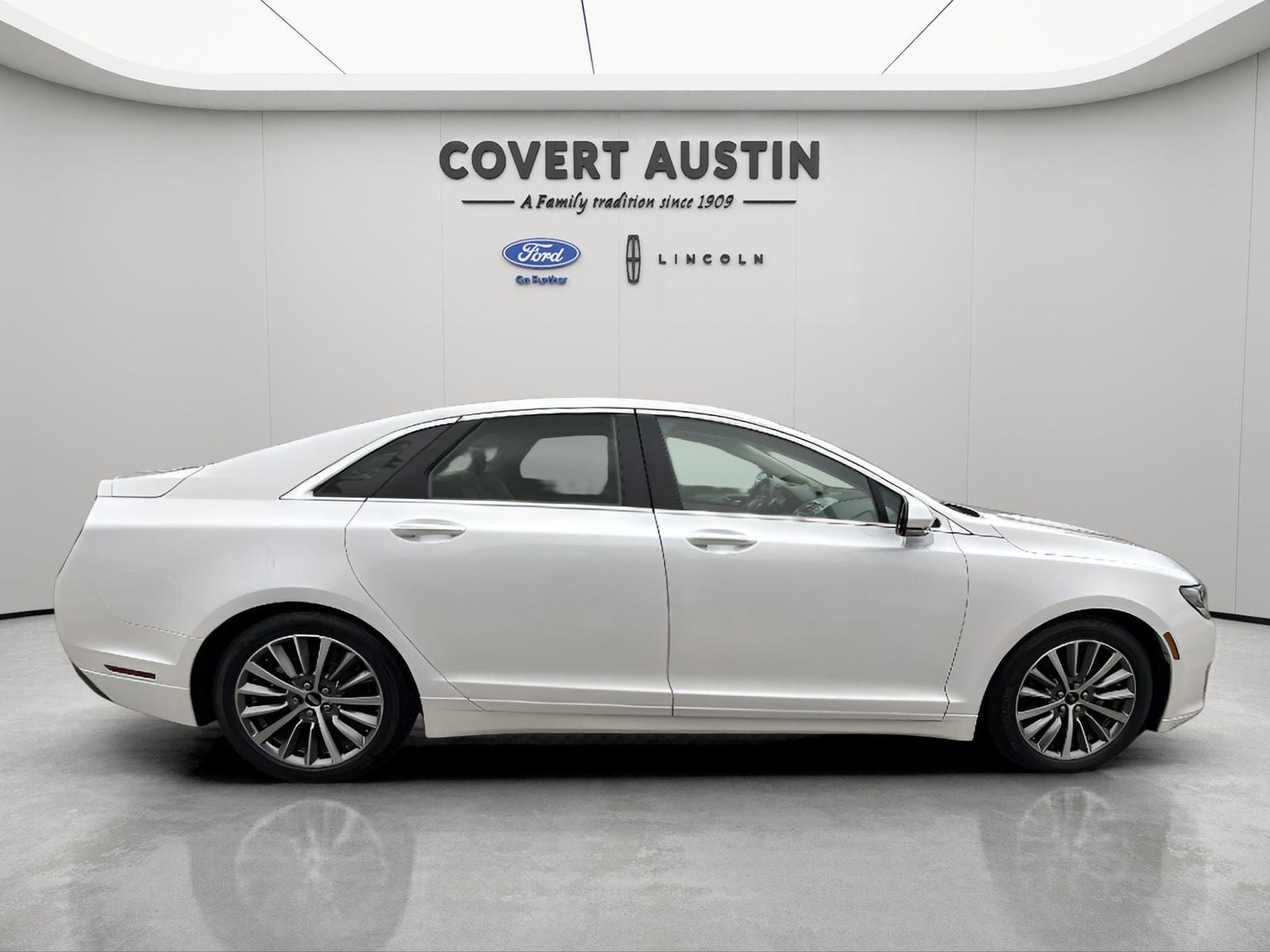 2020 Lincoln MKZ Standard