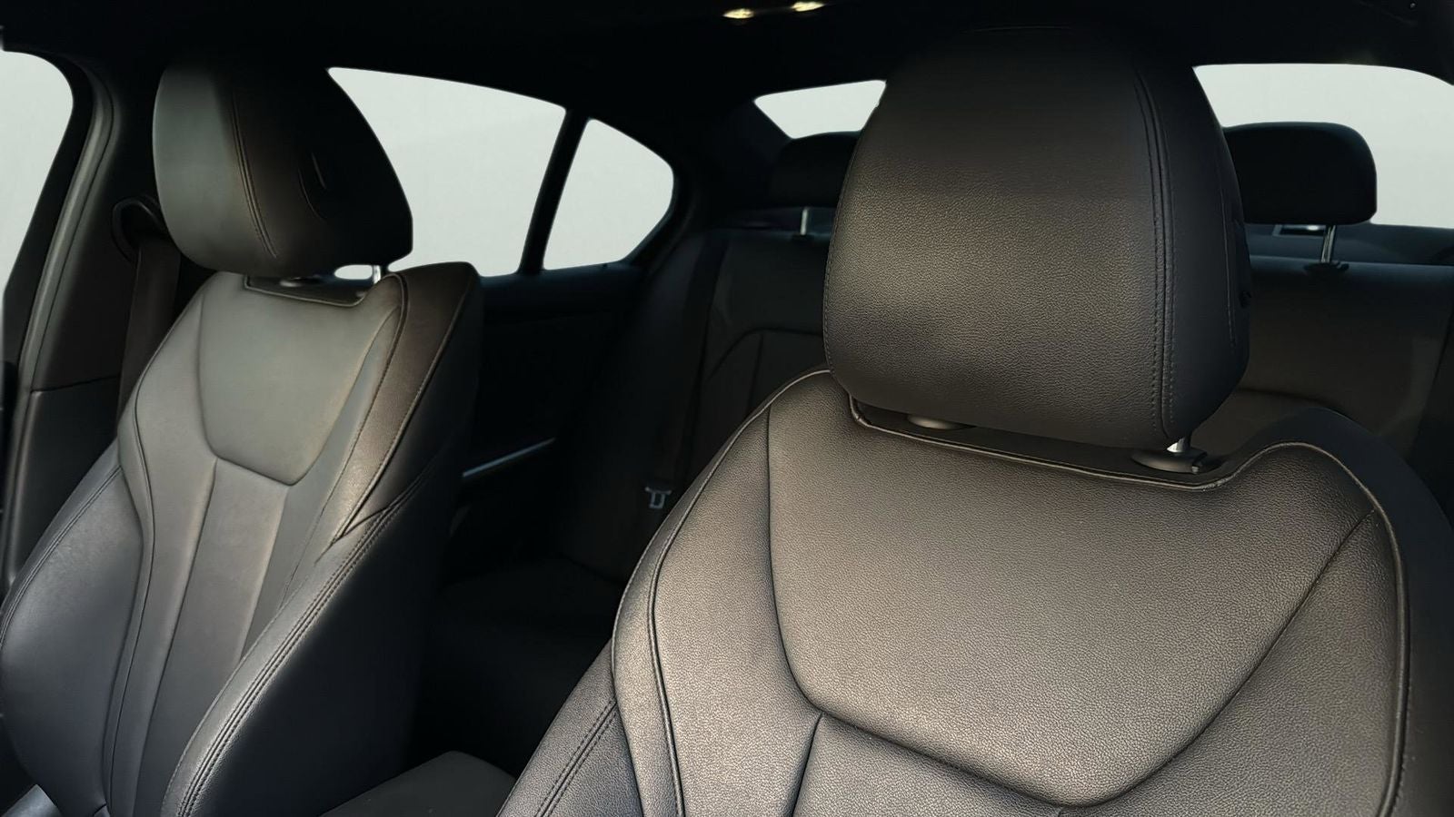 2021 BMW 3 Series 330i