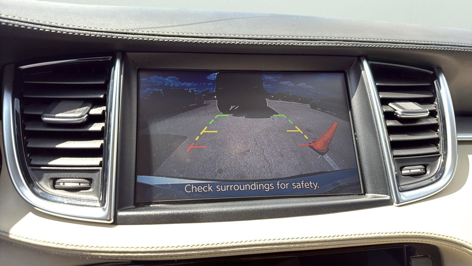 2019 INFINITI QX50 LUXE