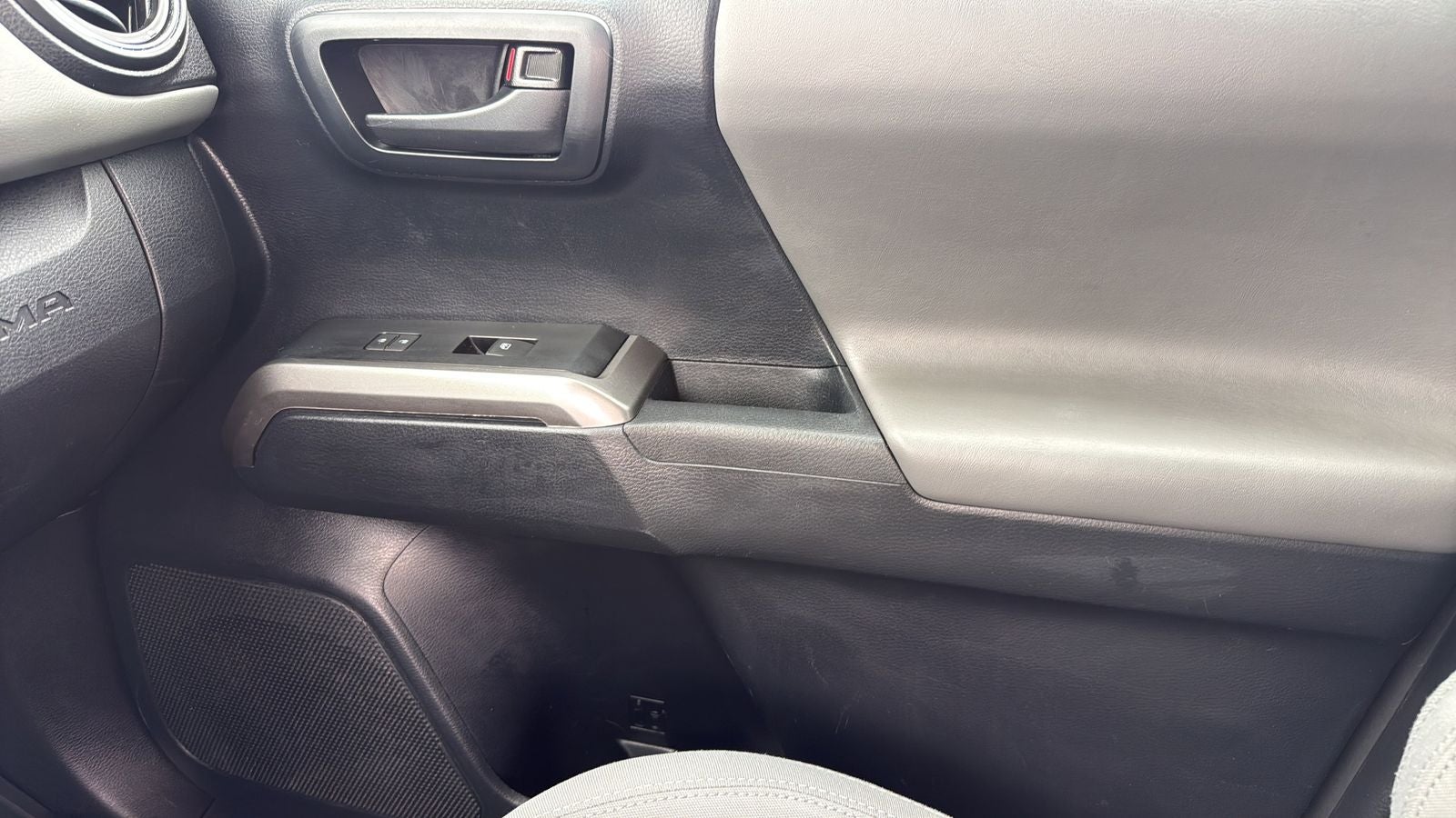 2019 Toyota Tacoma SR5 V6
