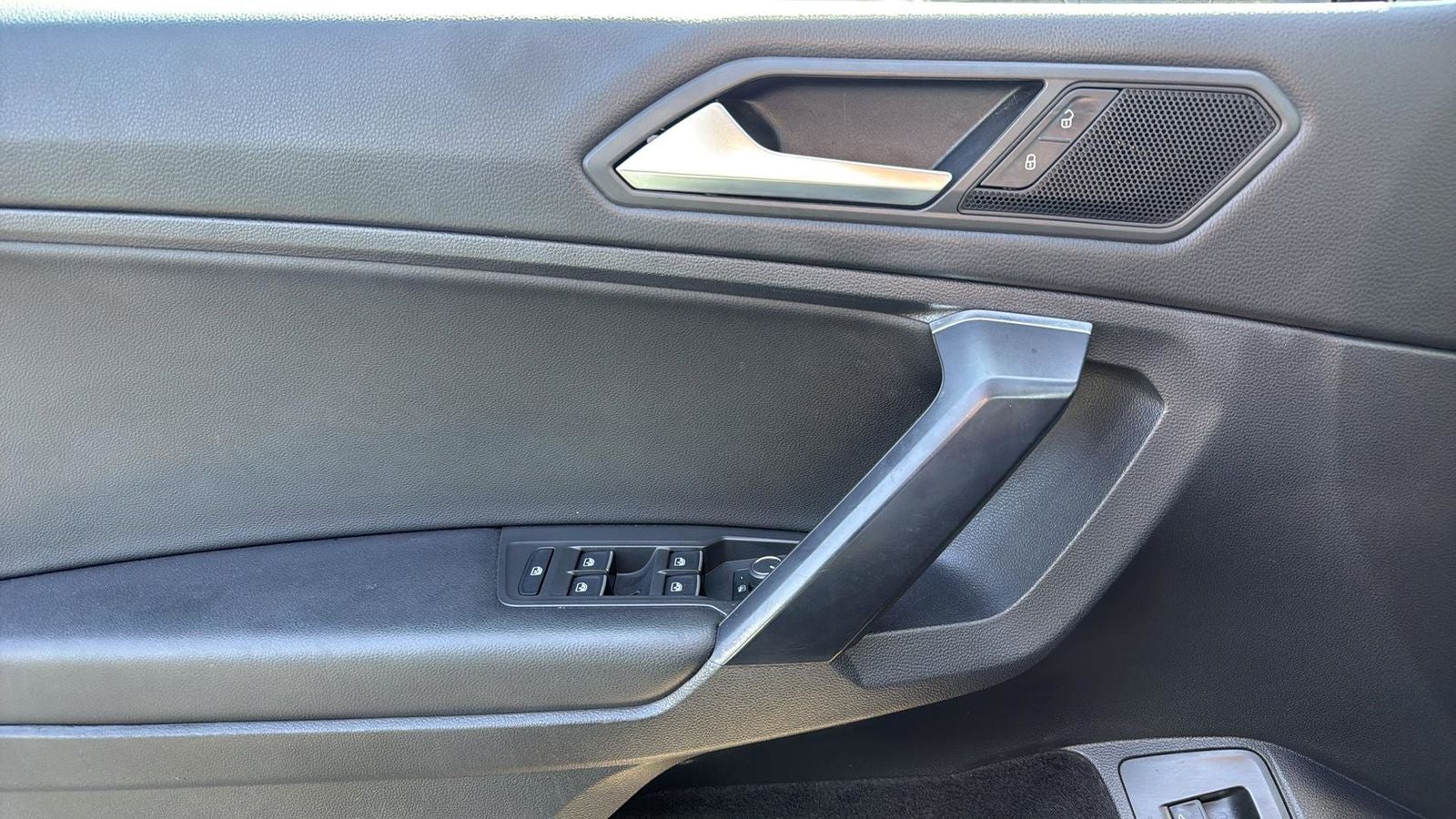 2021 Volkswagen Tiguan 2.0T SEL