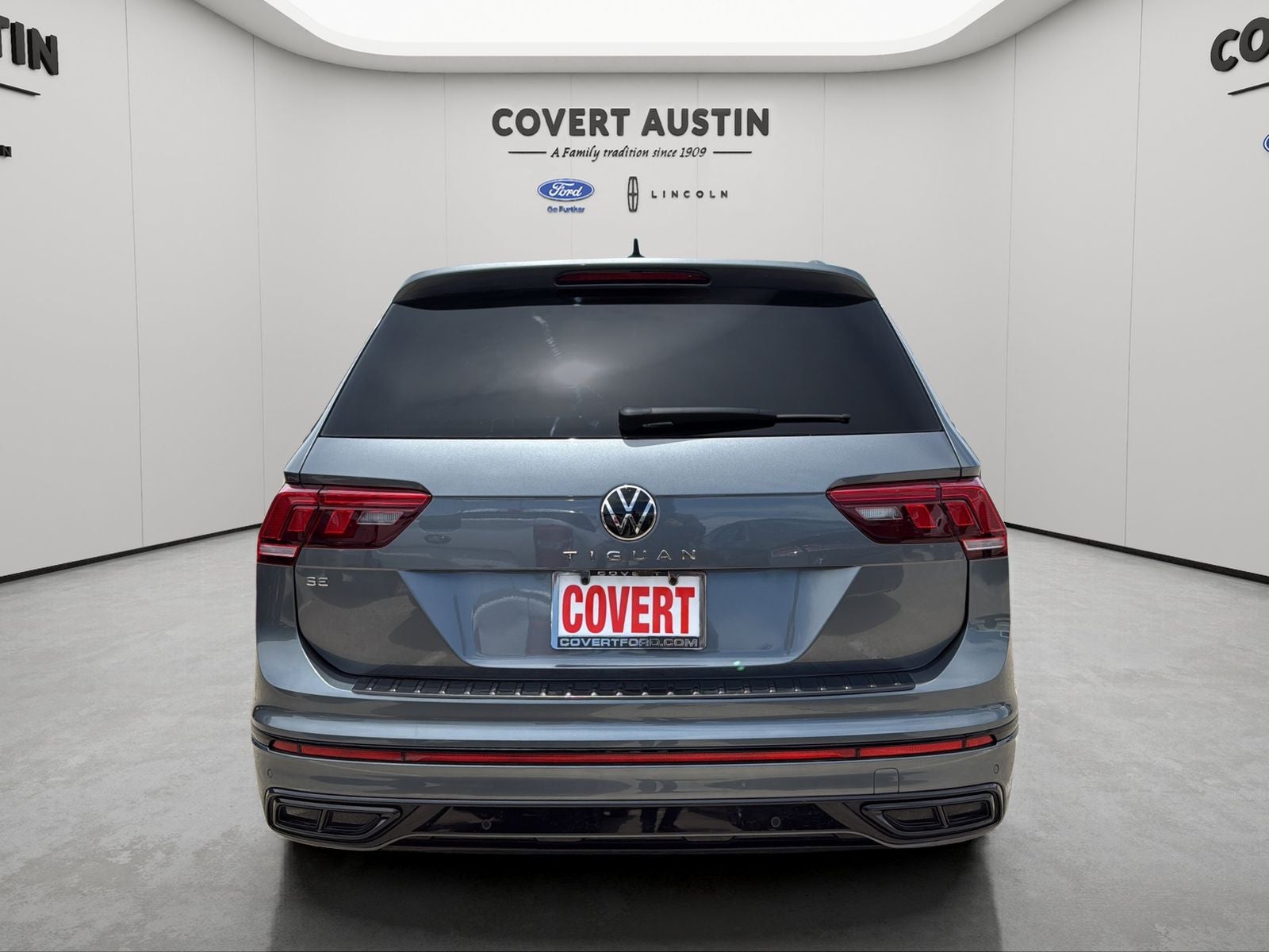 2023 Volkswagen Tiguan 2.0T SE R-Line Black