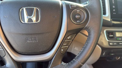 2016 Honda Pilot EX-L w/Rear Entertainment System