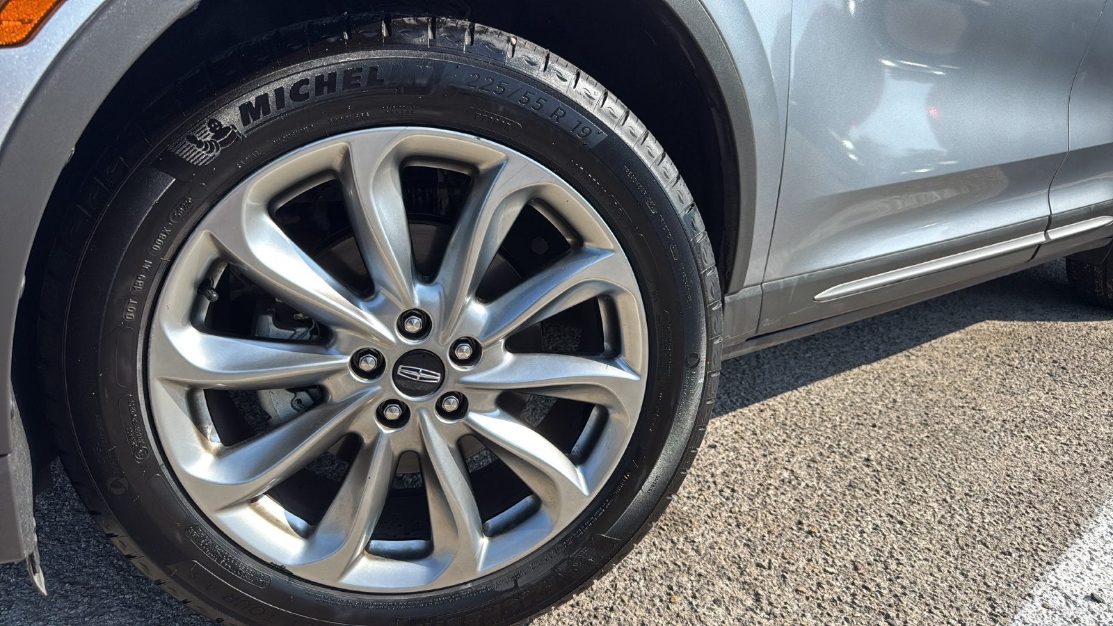 2022 Lincoln Corsair Standard