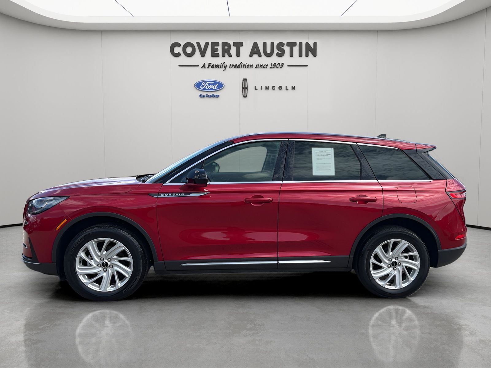 2023 Lincoln Corsair Standard