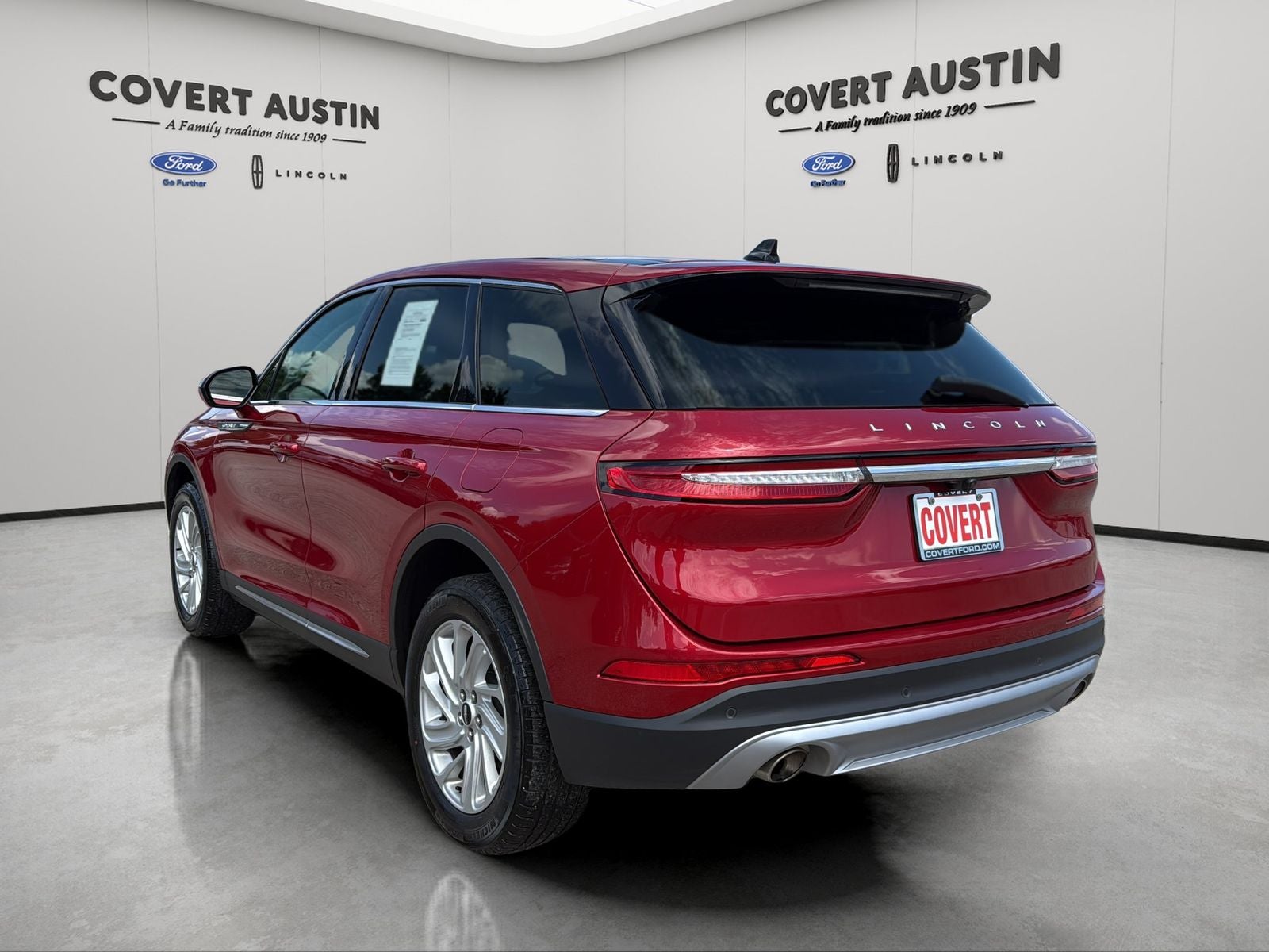 2023 Lincoln Corsair Standard