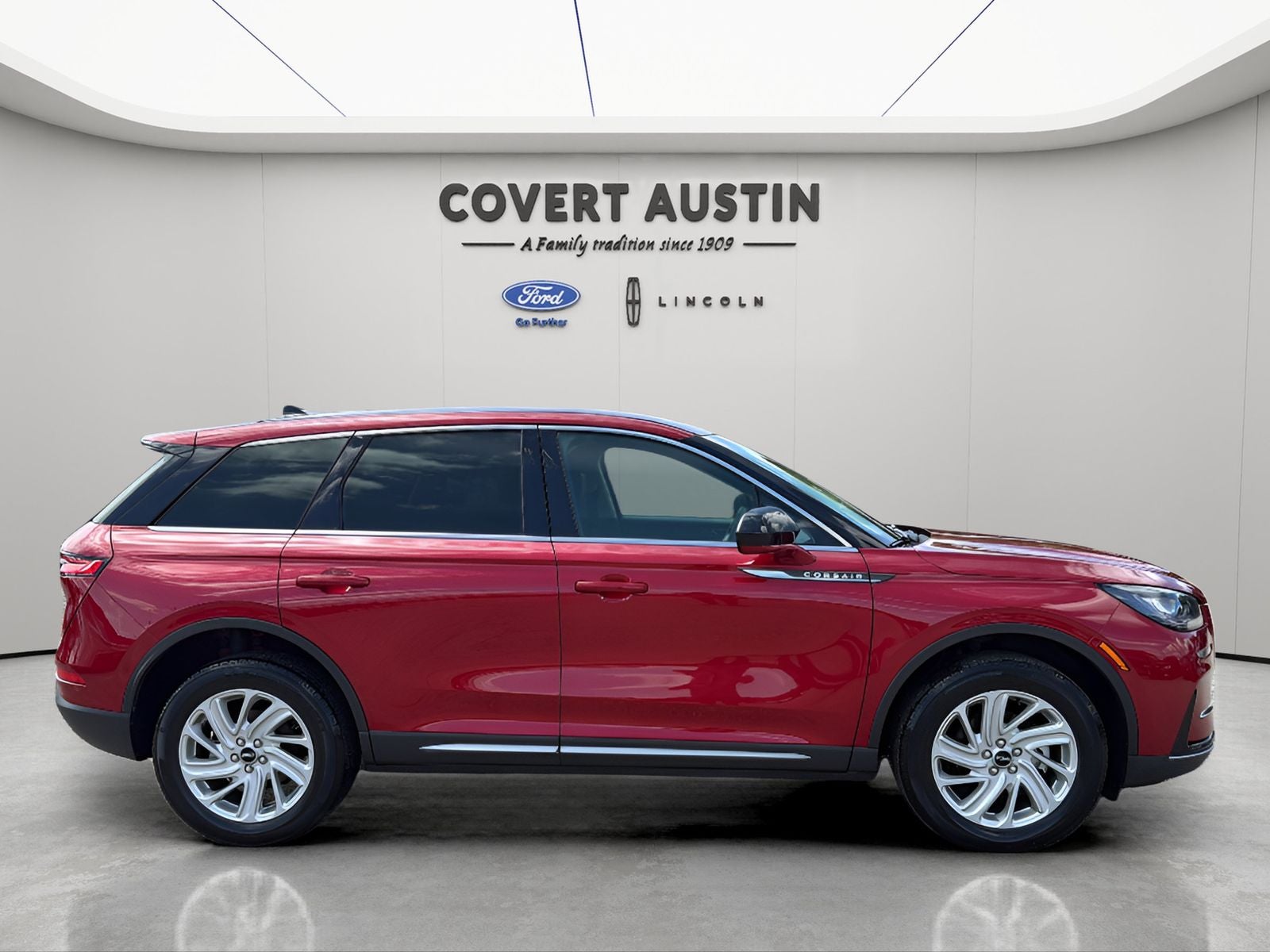 2023 Lincoln Corsair Standard