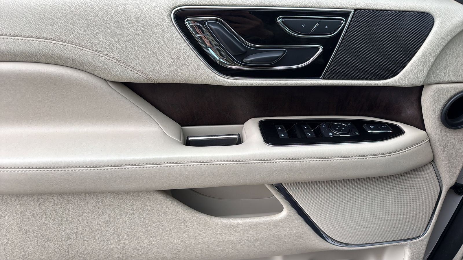 2018 Lincoln Navigator Select