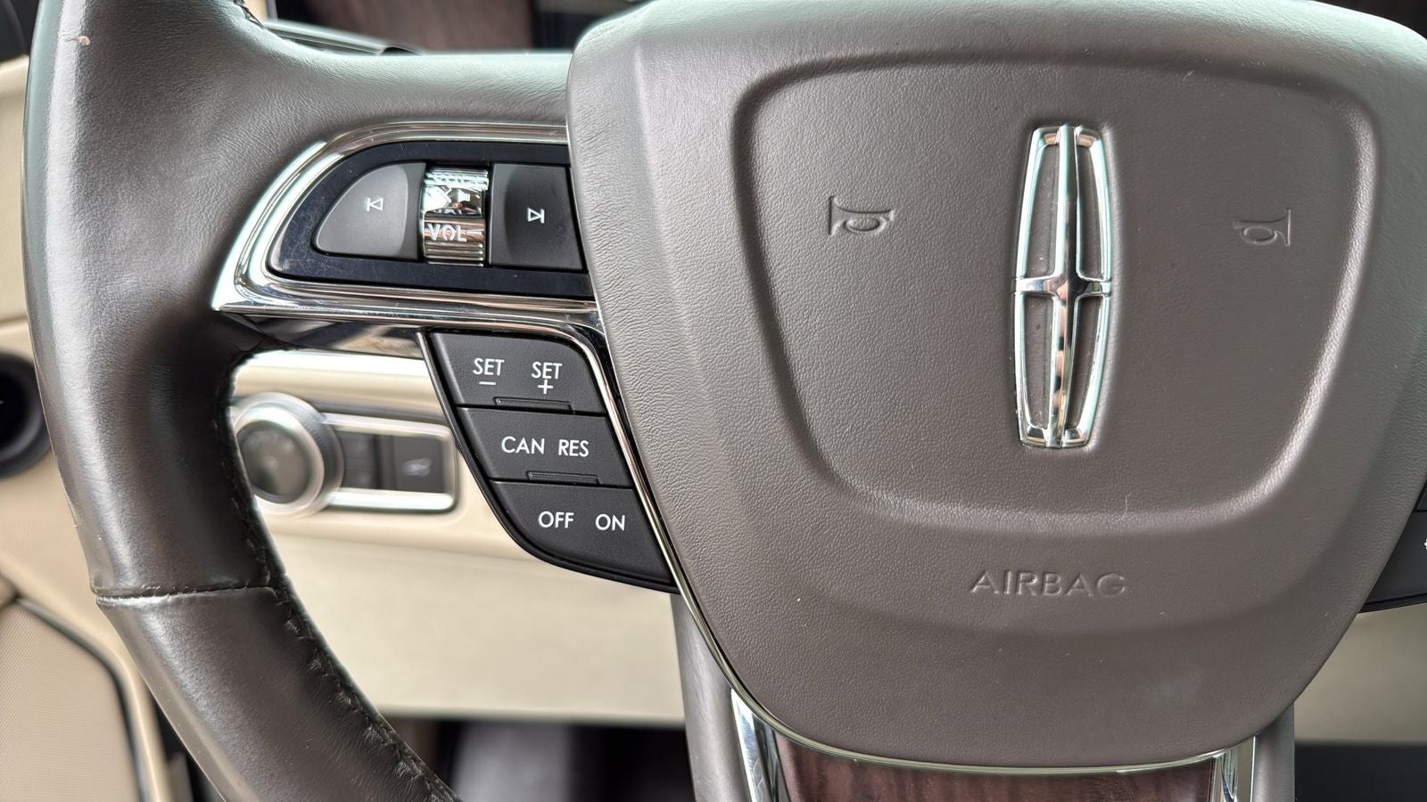 2018 Lincoln Navigator Select