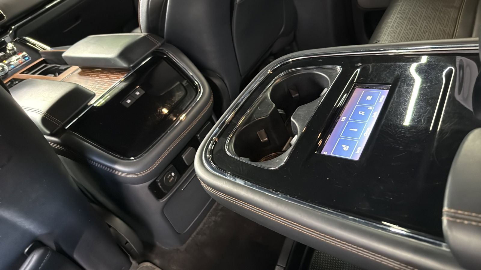 2022 Lincoln Navigator Black Label