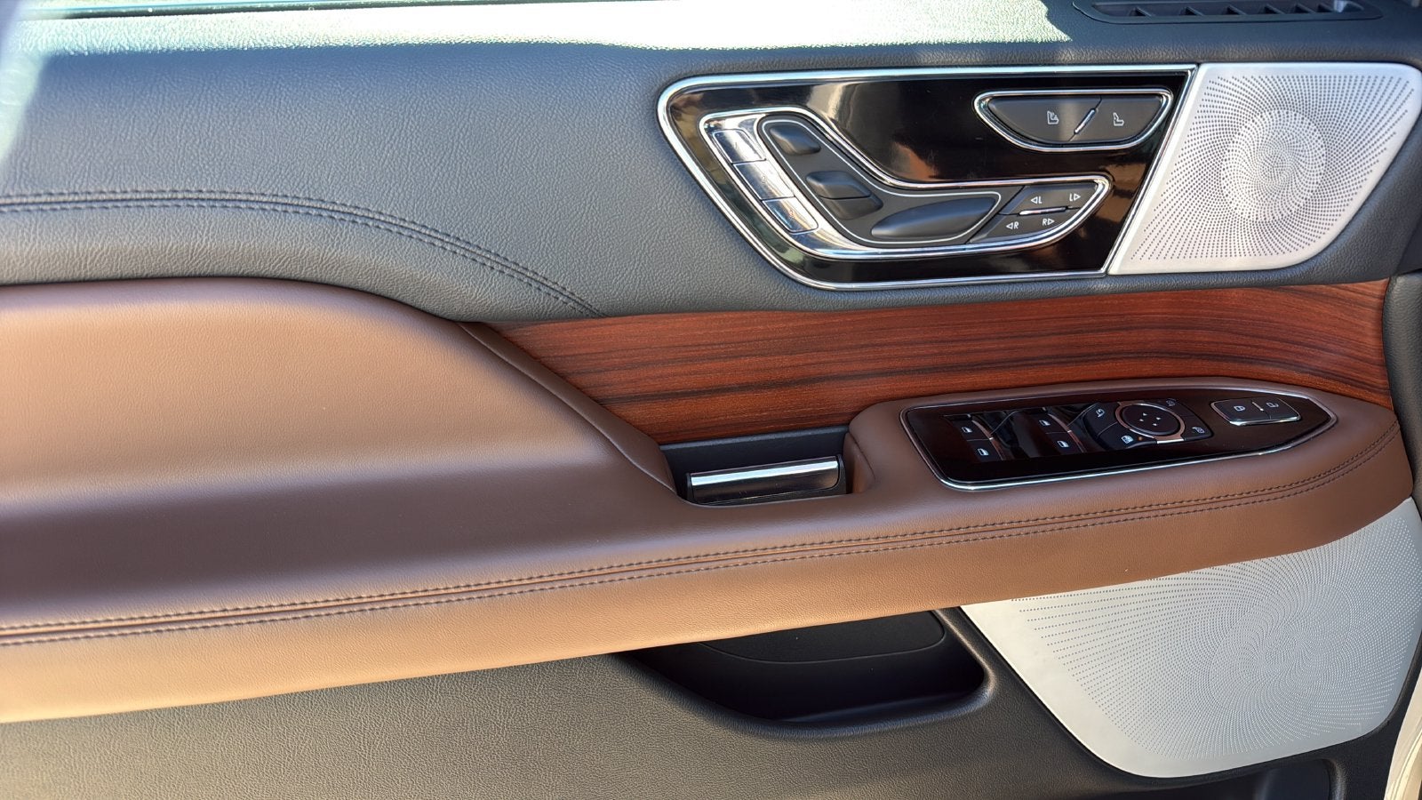 2023 Lincoln Navigator L Reserve
