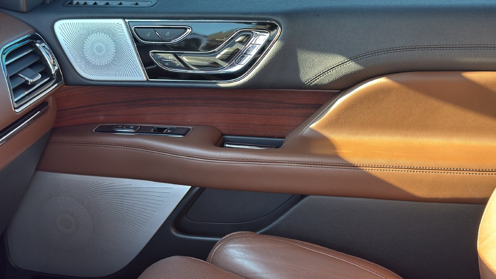 2023 Lincoln Navigator L Reserve