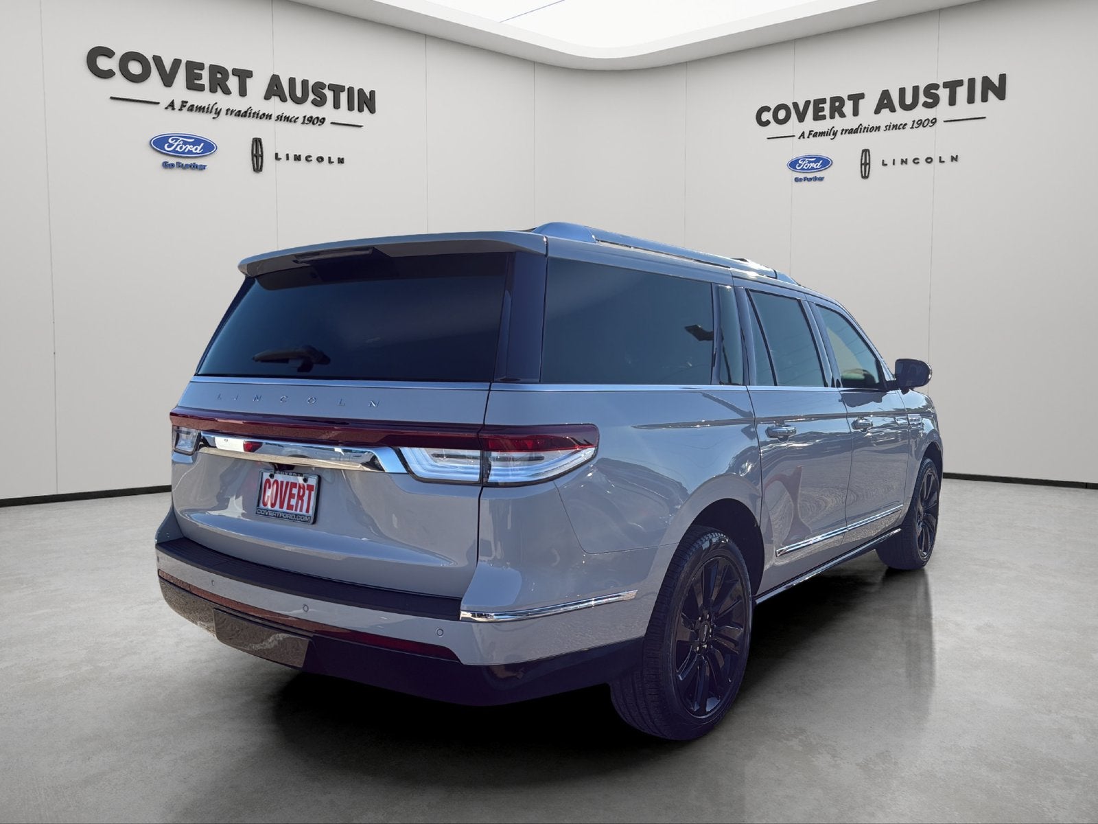 2023 Lincoln Navigator L Reserve