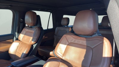 2023 Lincoln Navigator L Reserve