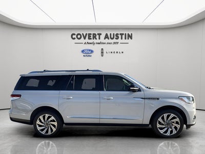 2023 Lincoln Navigator L Reserve
