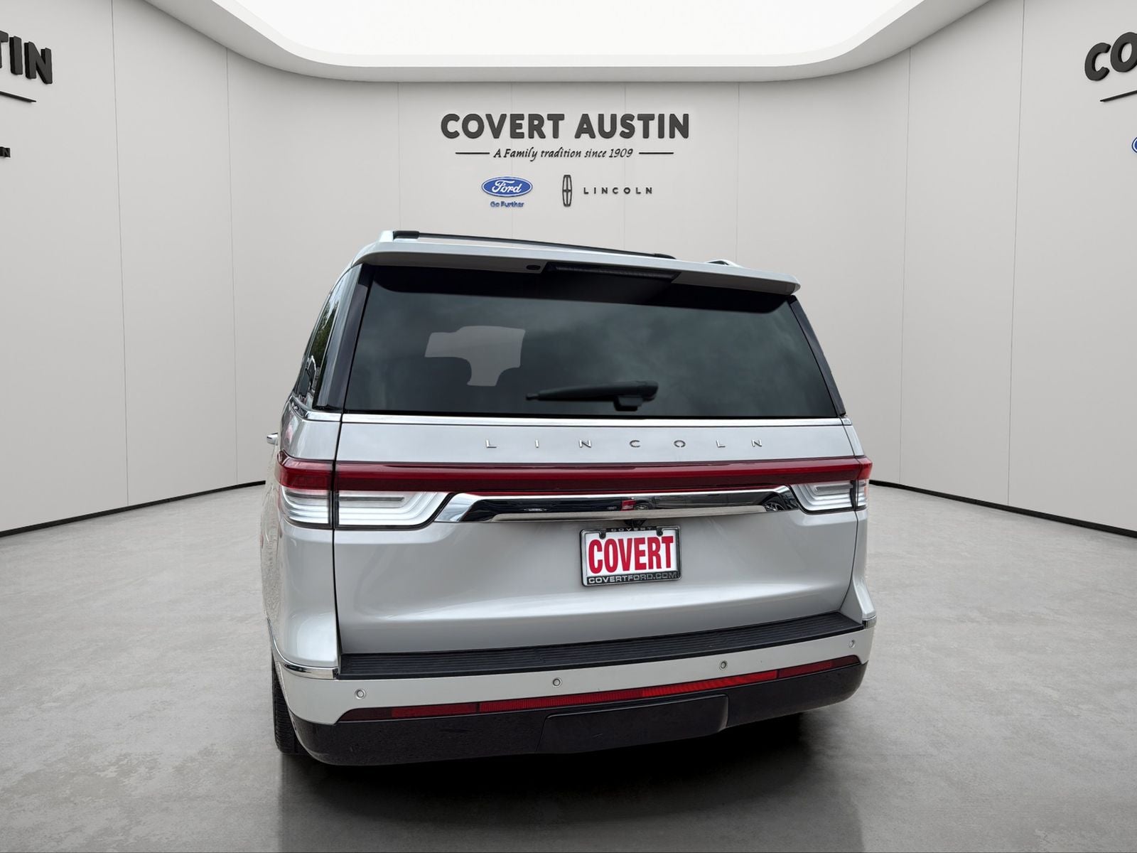 2023 Lincoln Navigator L Reserve