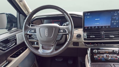 2022 Lincoln Navigator L Reserve