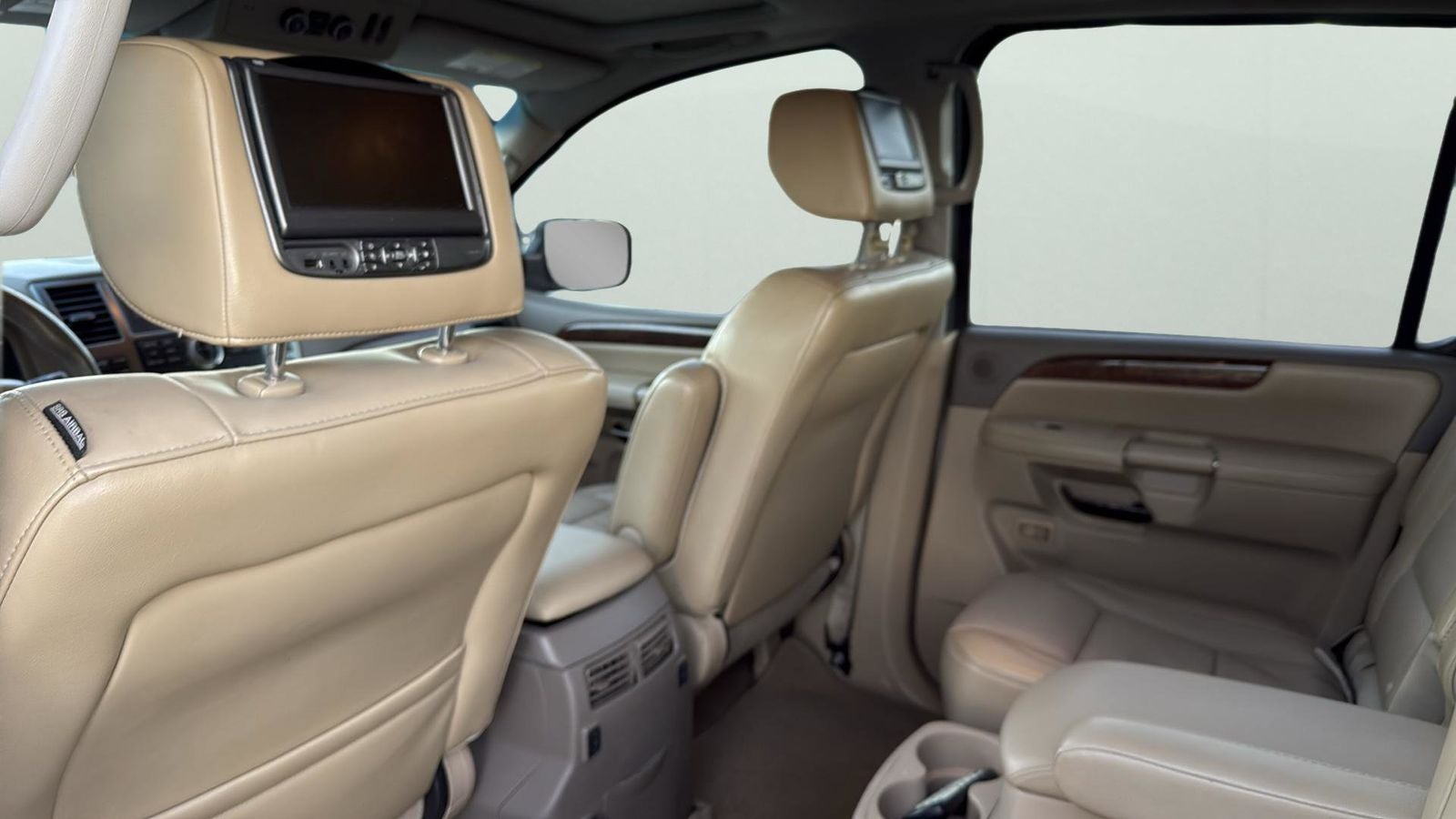 2014 Nissan Armada Platinum