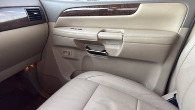 2014 Nissan Armada Platinum