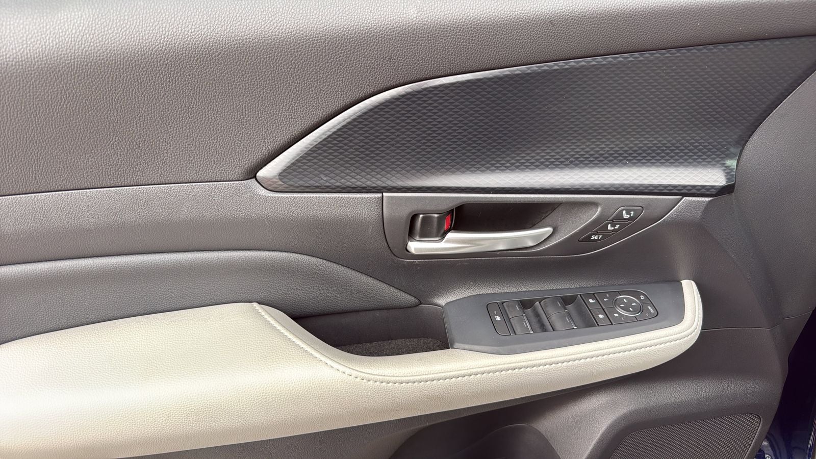 2025 Toyota Grand Highlander Hybrid MAX Platinum