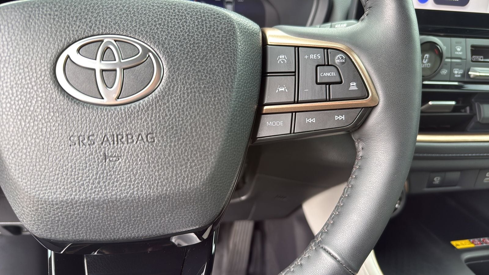 2025 Toyota Grand Highlander Hybrid MAX Platinum