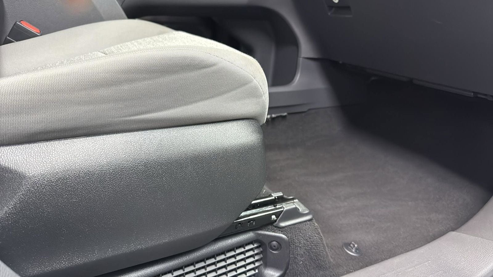 2024 Toyota Sienna LE 8 Passenger