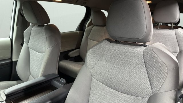 2024 Toyota Sienna LE 8 Passenger