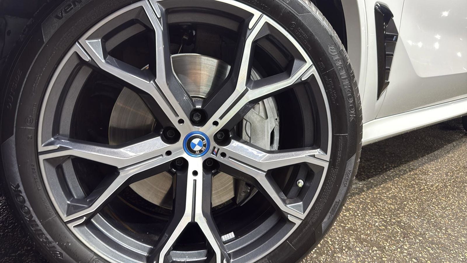 2024 BMW X5 xDrive50e