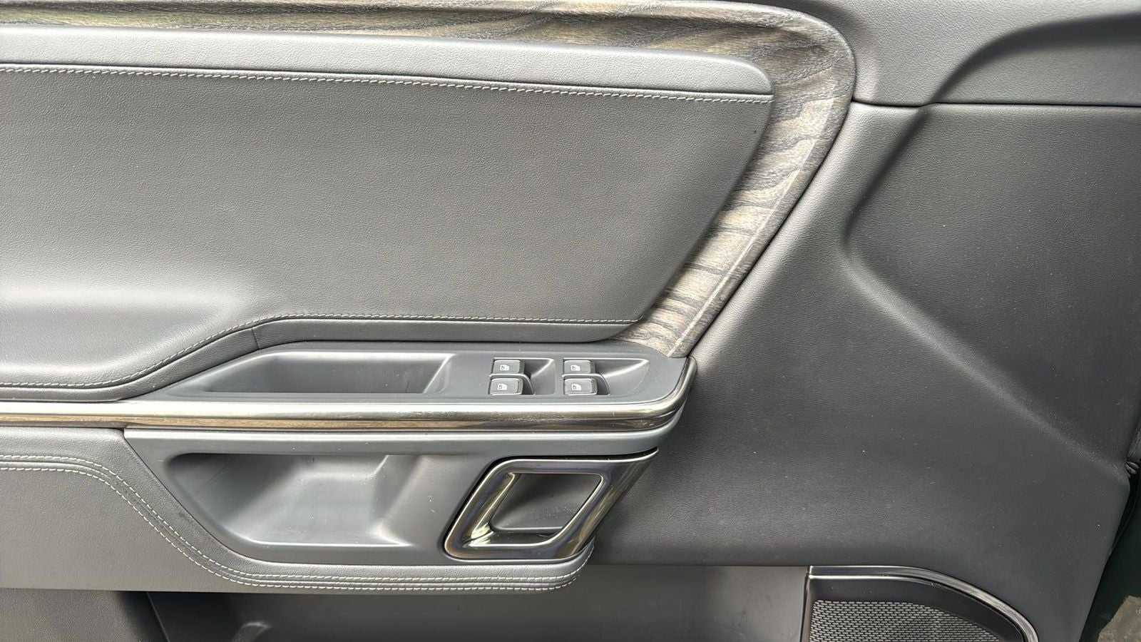 2022 Rivian R1T Adventure