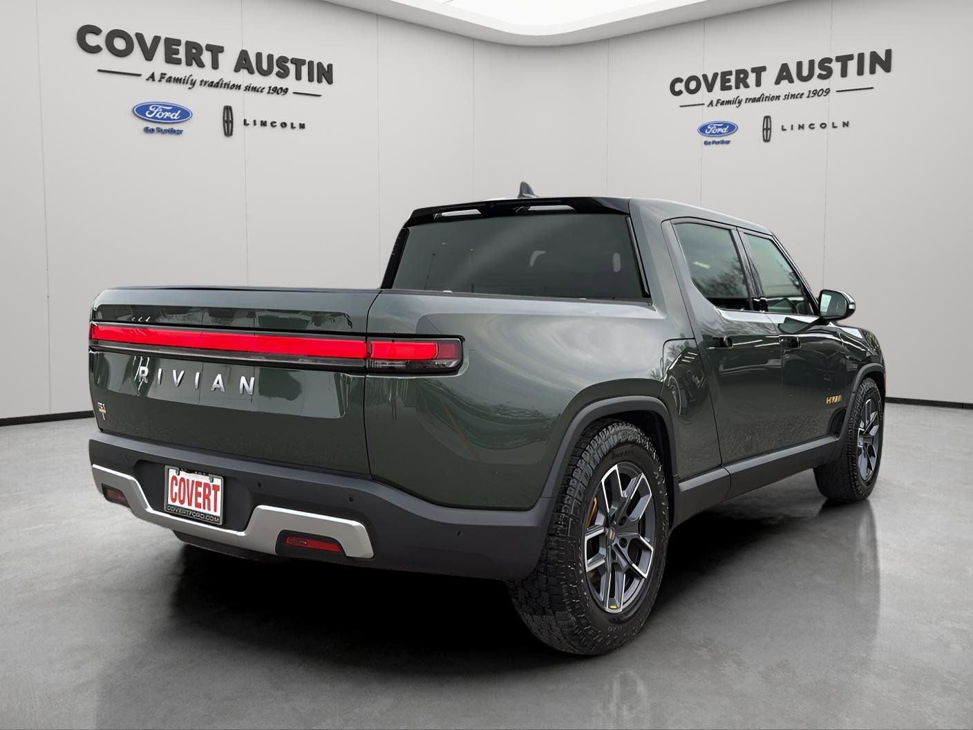 2022 Rivian R1T Adventure