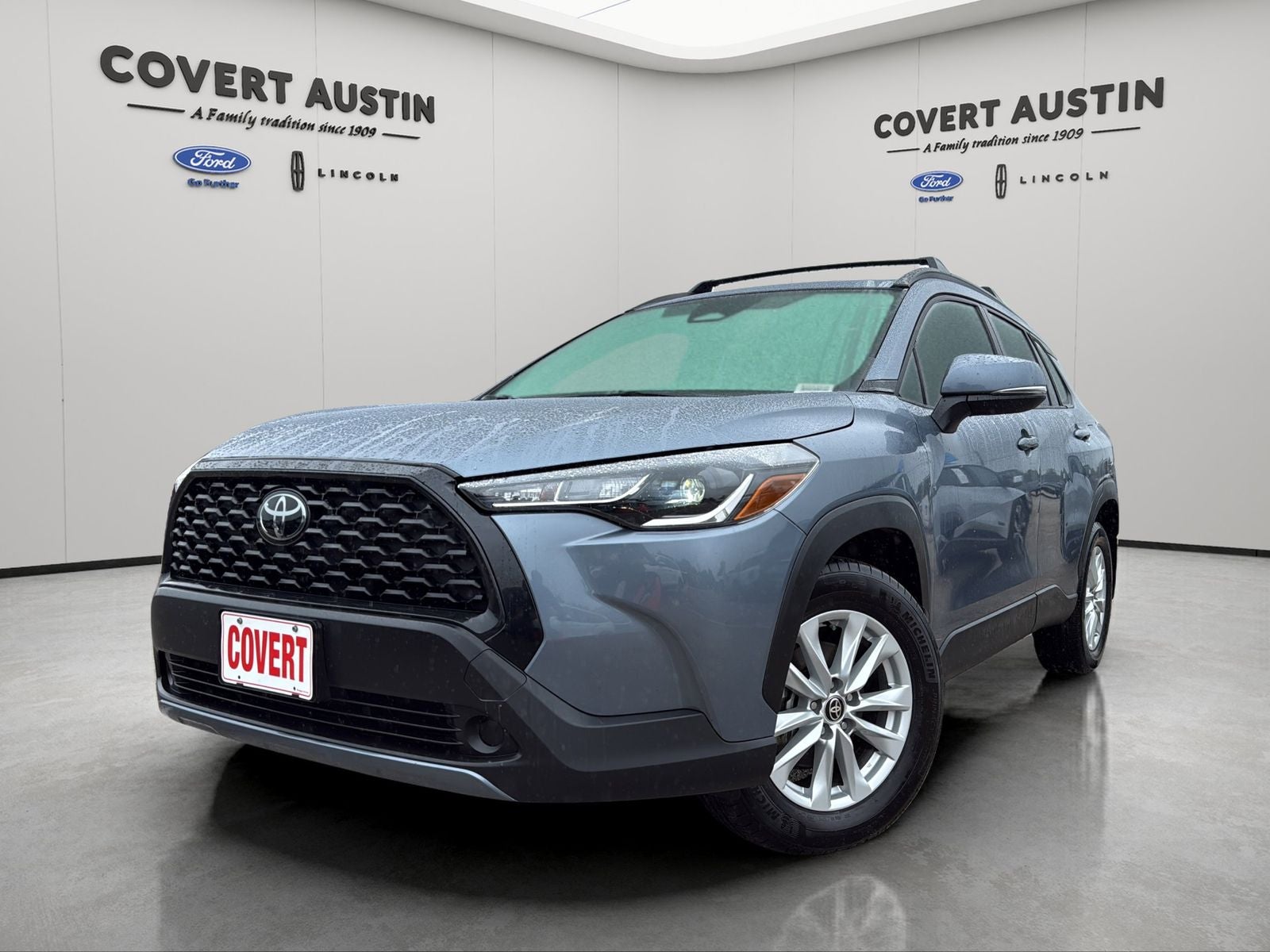 2024 Toyota Corolla Cross LE