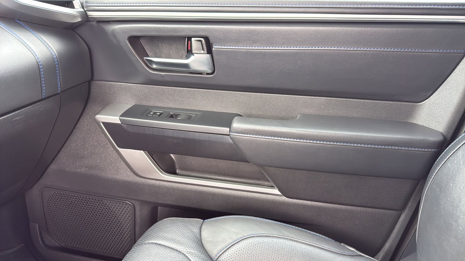 2025 Toyota Sequoia Platinum